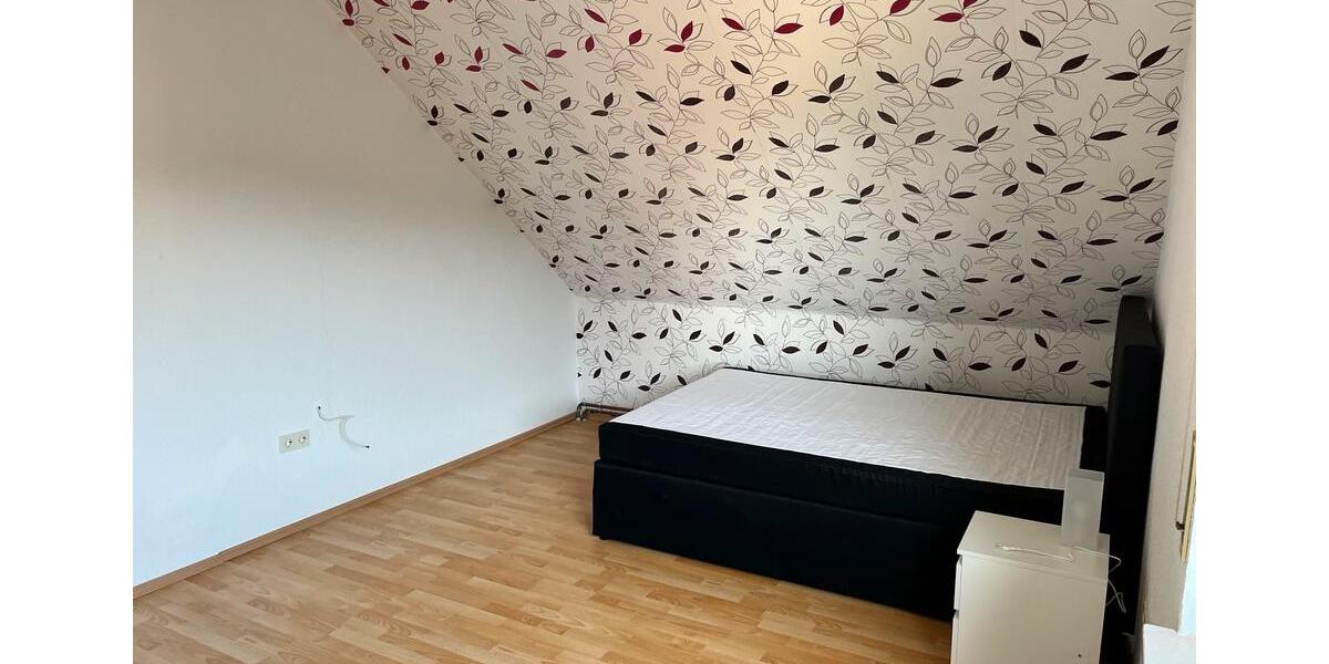 Wohnen auf Zeit Bad Eilsen - 4 Zimmer, 120 m&sup2;, 350&euro; | Angebot:24819394