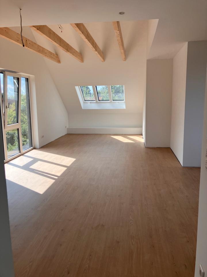 Helle neu renovierte 3-Zimmer-Wohnung