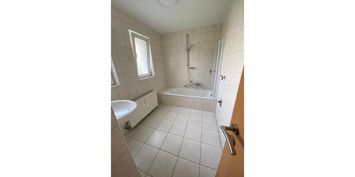 Erdgeschoßwohnung Kaiserslautern Einsiedlerhof - 1 Zimmer, 85 m&sup2;, 850&euro; | Angebot:25994768