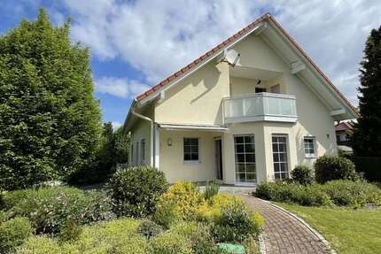 Haus Kirchdorf - 5 Zimmer, 175 m&sup2;, 1.625&euro; | Angebot:26855430