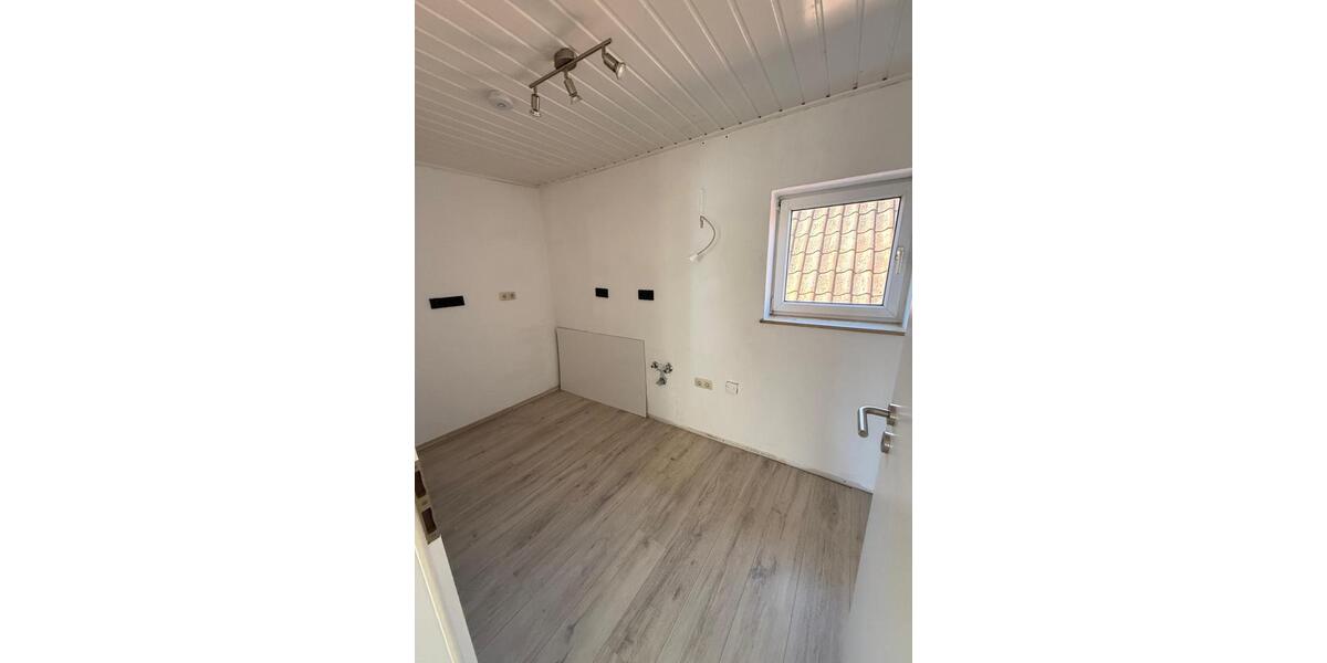 Etagenwohnung Kolitzheim - 2.5 Zimmer, 85 m&sup2;, 550&euro; | Angebot:26086251