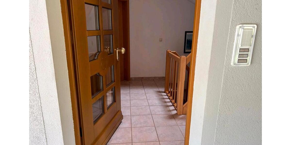 Erdgeschoßwohnung Cham - 4 Zimmer, 115 m&sup2;, 700&euro; | Angebot:24839725