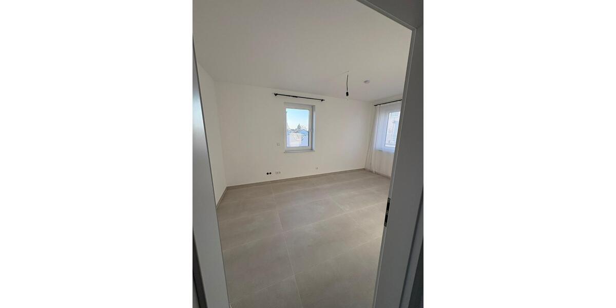 Dachgeschoßwohnung Gernsheim - 3 Zimmer, 80 m&sup2;, 1.000&euro; | Angebot:25873623