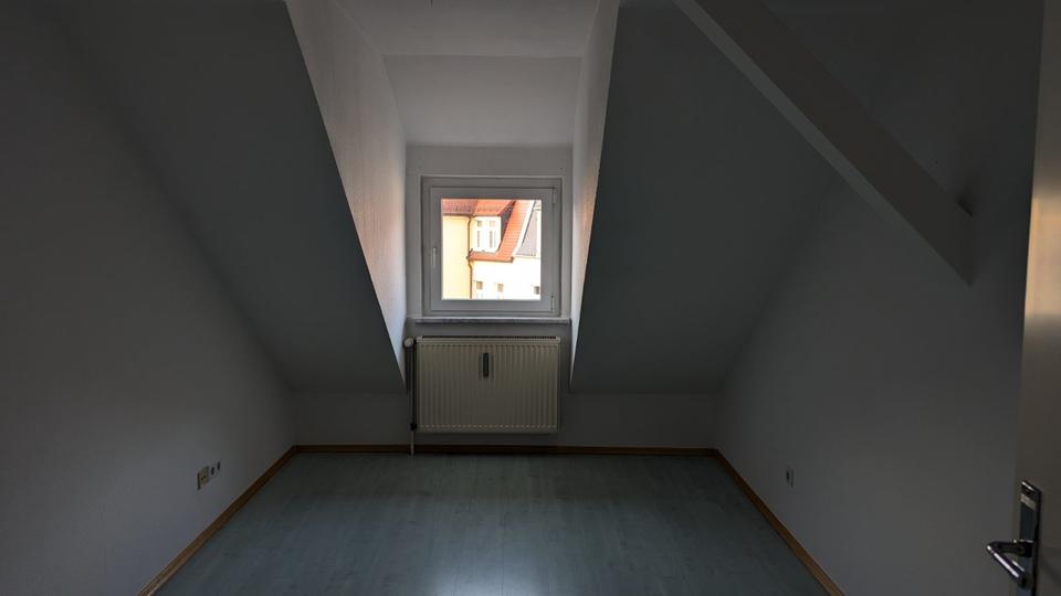 Dachgeschoßwohnung Bautzen - 3 Zimmer, 60 m&sup2;, 360&euro; | Angebot:24874266