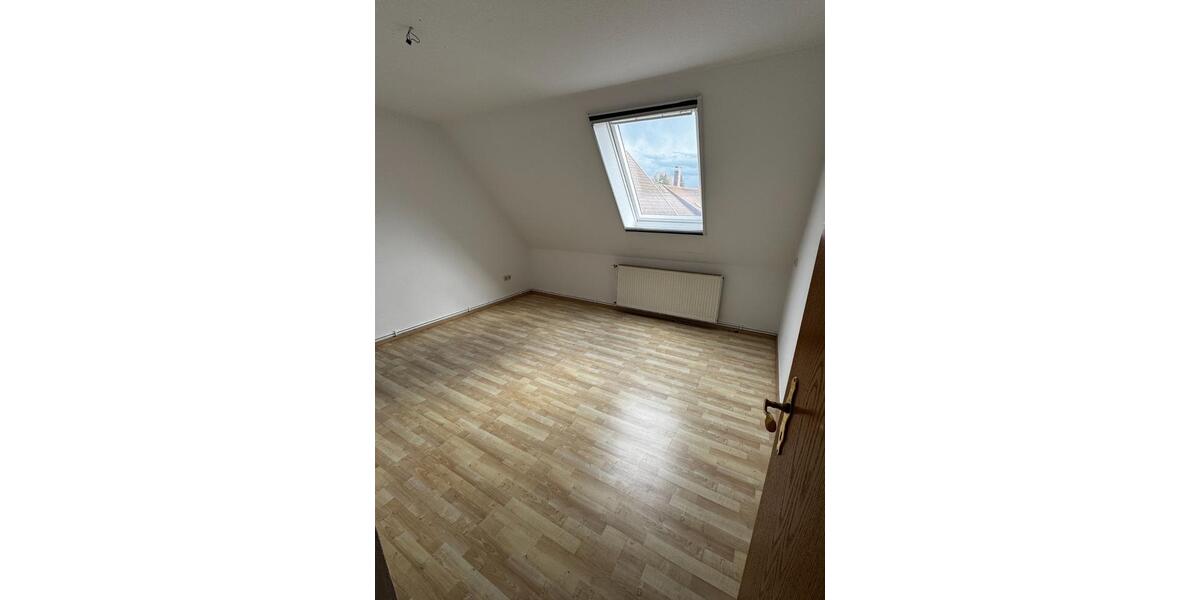 Dachgeschoßwohnung Osterode am Harz - 3 Zimmer, 60 m&sup2;, 380&euro; | Angebot:24440109