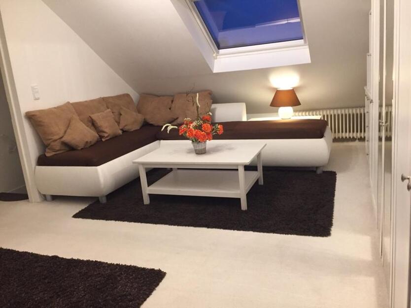 Möbl. Apartment f. Pendler Wochenendheimfahrer als Dienstwohnun zimmer