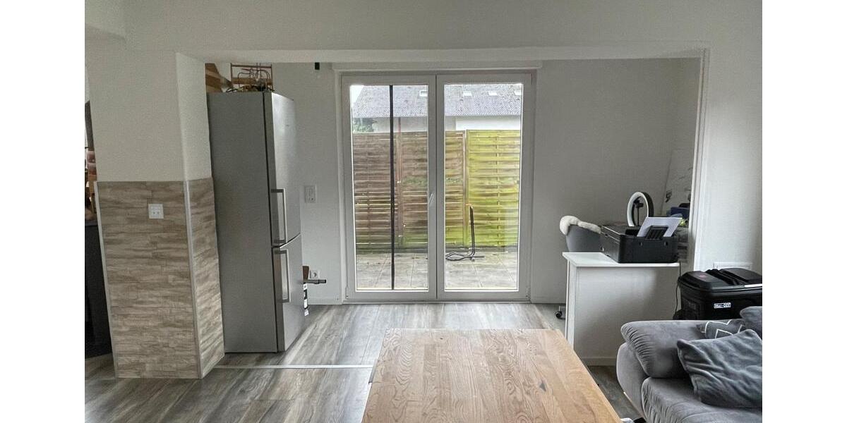 Erdgeschoßwohnung Ralingen - 4 Zimmer, 100 m&sup2;, 1.000&euro; | Angebot:24571469