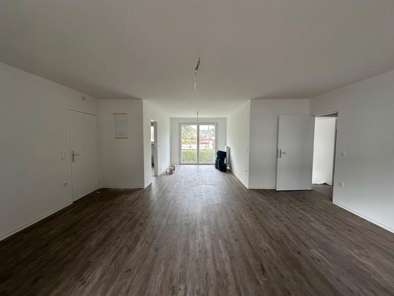 EG 5 Zimmer ab sofort (frisch saniert) zimmer