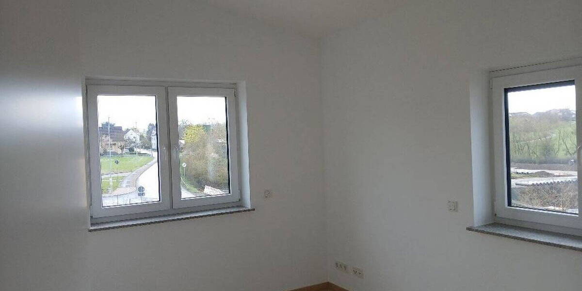 Etagenwohnung Hadamar - 3 Zimmer, 126 m&sup2;, 1.400&euro; | Angebot:26268985