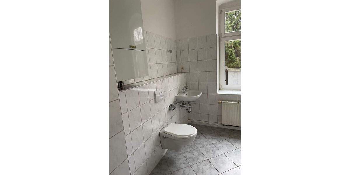 Etagenwohnung Olbernhau Niederneuschönberg - 2 Zimmer, 64 m&sup2;, 320&euro; | Angebot:24423342