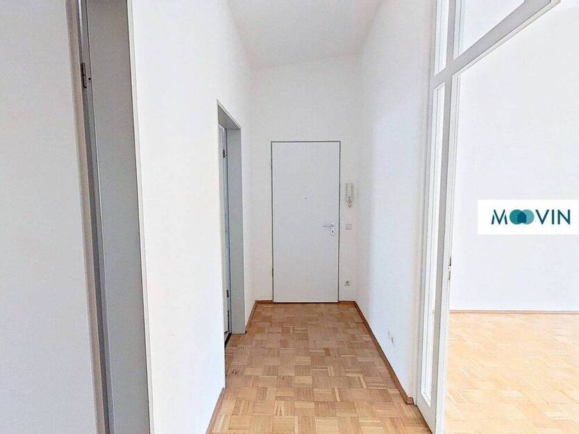 Über den Dächern: 2-Zimmer-Wohnung in der Endetage mit Balkon - sofort verfügbar!