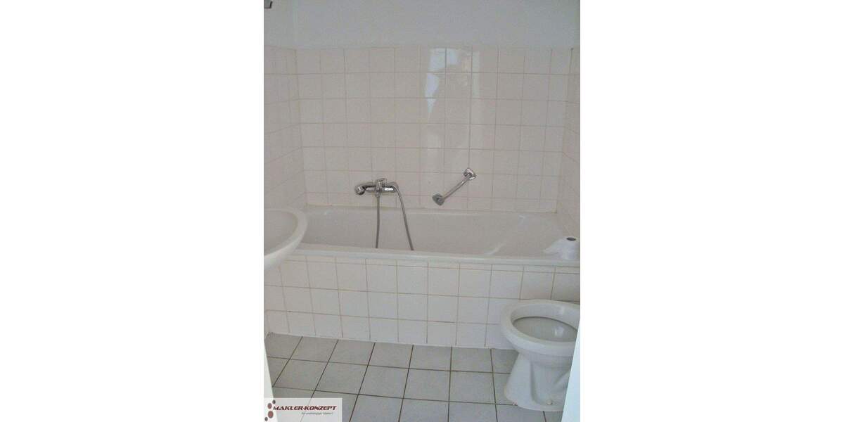 Etagenwohnung Hof Innenstadt - 4 Zimmer, 65 m&sup2;, 370&euro; | Angebot:26486460