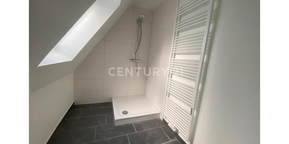 Dachgeschoßwohnung Kamen - 2 Zimmer, 63 m&sup2;, 597&euro; | Angebot:24983379