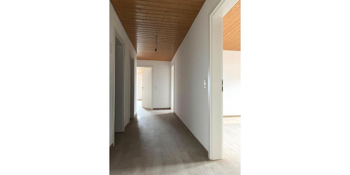 Dachgeschoßwohnung Görwihl - 2.5 Zimmer, 92 m&sup2;, 823&euro; | Angebot:22789626