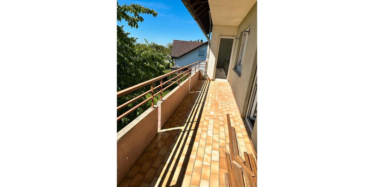 Etagenwohnung Schlaitdorf - 4 Zimmer, 95 m&sup2;, 1.120&euro; | Angebot:26646742