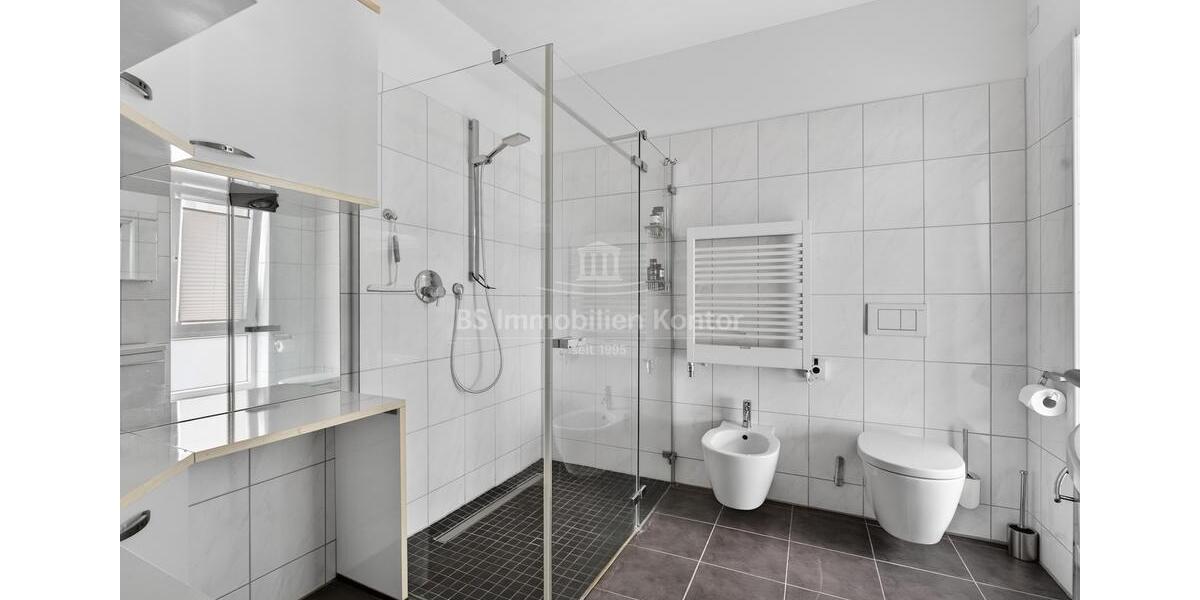 Etagenwohnung Papenburg - 3 Zimmer, 98 m&sup2;, 950&euro; | Angebot:26676417