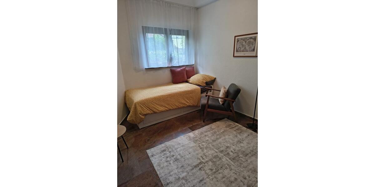 Wohnen auf Zeit Bermatingen - 2.5 Zimmer, 82 m&sup2;, 100&euro; | Angebot:23685808