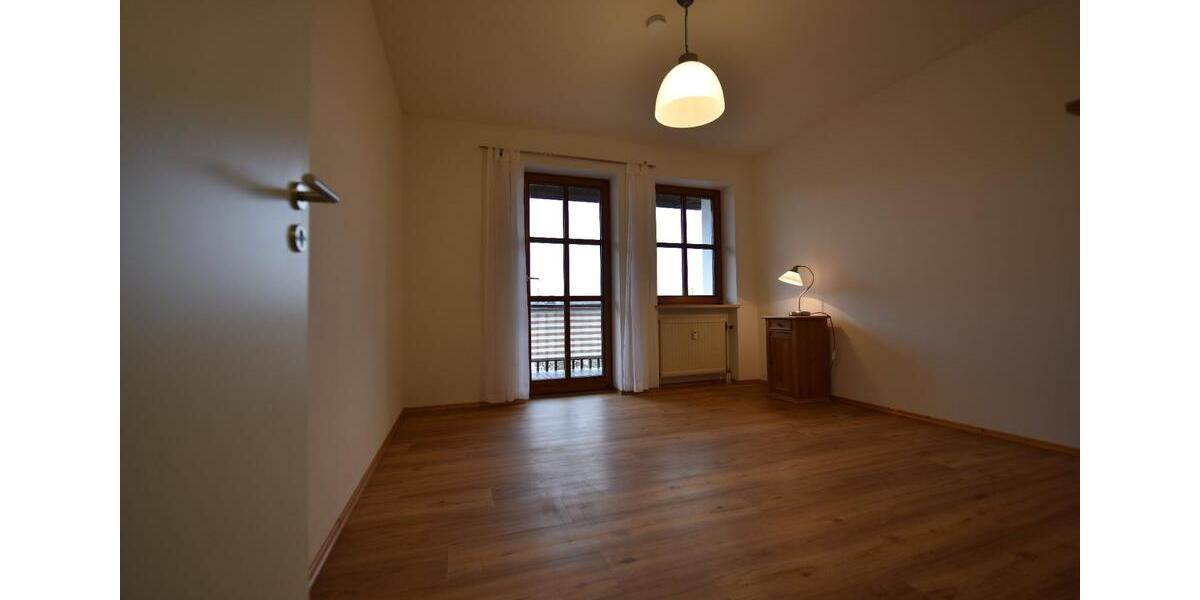 Teilmöblierte 2-Zimmer-Wohnung – Erstbezug nach Kernsanierung 2 zimmer