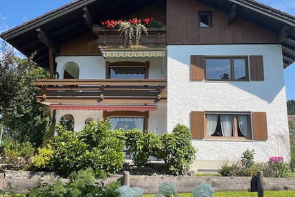 4-Zi.-Mietwhg. m. S+W-Balkon, D-Garage, Dorfrandlage, Altstädten