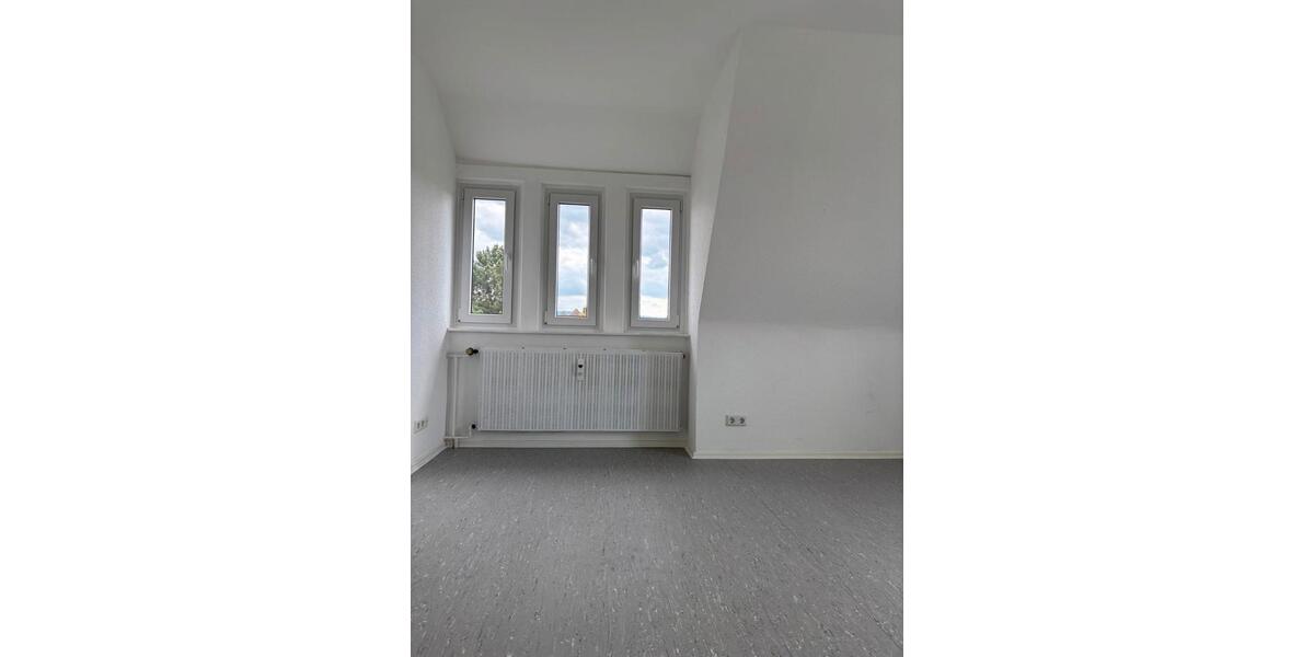Dachgeschoßwohnung Holzminden - 3 Zimmer, 50 m&sup2;, 350&euro; | Angebot:26651250