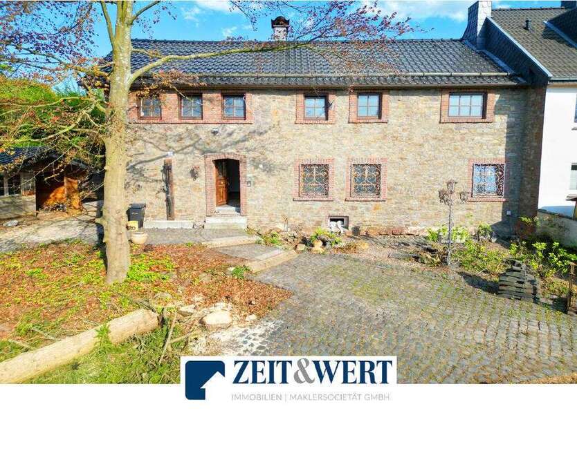 Haus zum Mieten in Stolberg-Zweifall 1.280 € 164 m²