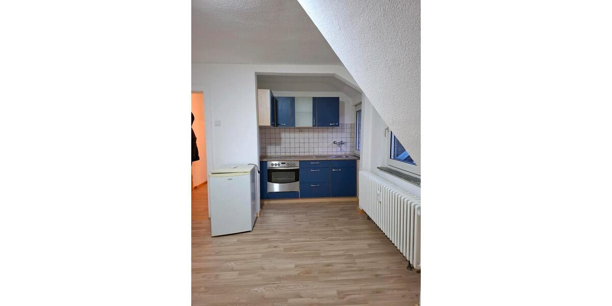Dachgeschoßwohnung Siegen Eiserfeld - 1 Zimmer, 40 m&sup2;, 400&euro; | Angebot:24943761