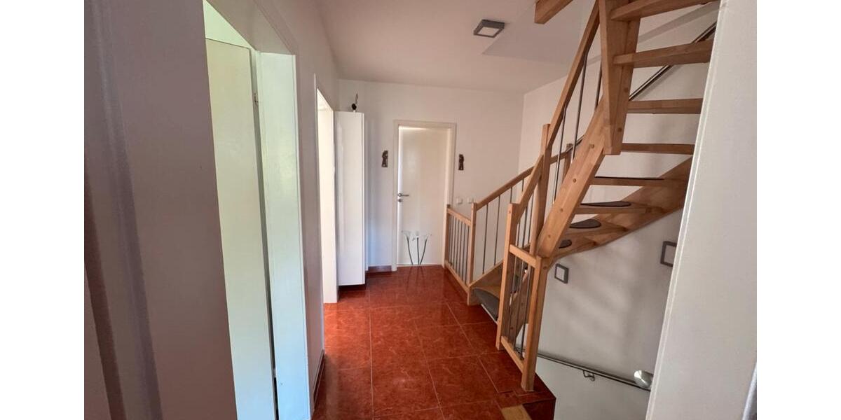 Einfamilienhaus Willich - 5 Zimmer, 430 m&sup2;, 1.900&euro; | Angebot:26645782