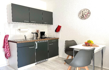 Wohnung zum Mieten in Bitterfeld-Wolfen 270 € 24 m² 1 zimmer