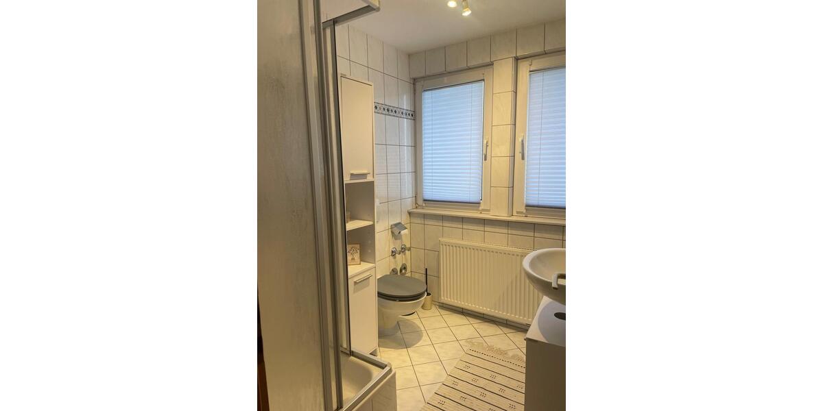 Dachgeschoßwohnung Lemgo - 3 Zimmer, 70 m&sup2;, 560&euro; | Angebot:25892914