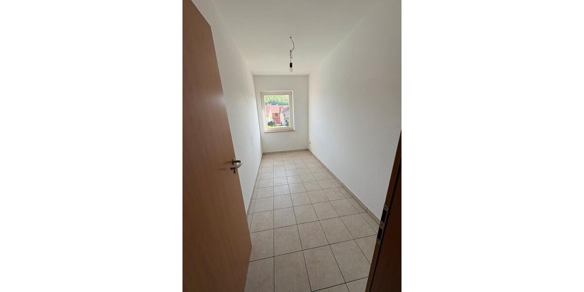 Etagenwohnung Themar - 3 Zimmer, 114 m&sup2;, 960&euro; | Angebot:26483251