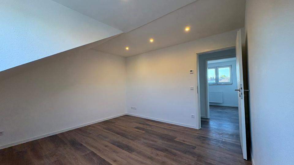 Dachgeschoßwohnung Bergheim Ahe - 3 Zimmer, 91 m&sup2;, 995&euro; | Angebot:26690687