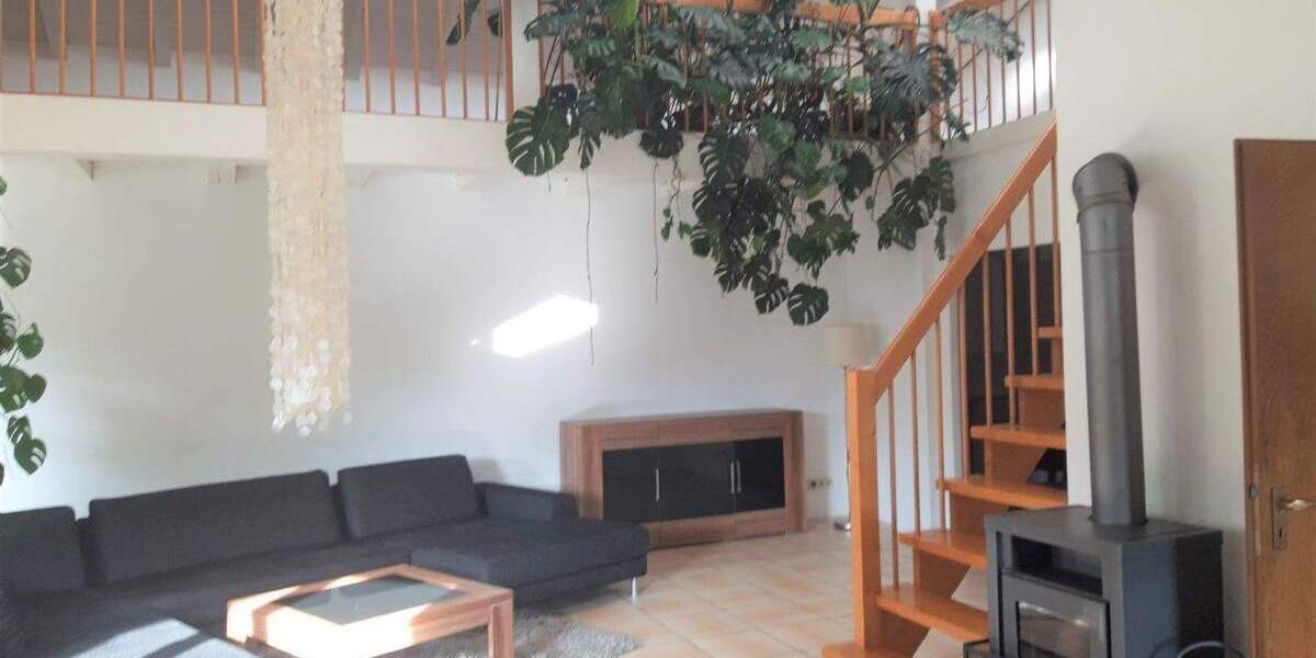 Etagenwohnung Sulzbach-Rosenberg Rosenberg - 3 Zimmer, 150 m&sup2;, 990&euro; | Angebot:25896534