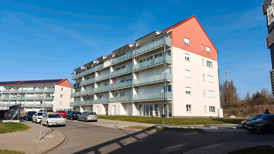 Etagenwohnung Schkeuditz - 4 Zimmer, 102 m&sup2;, 1.050&euro; | Angebot:25253511