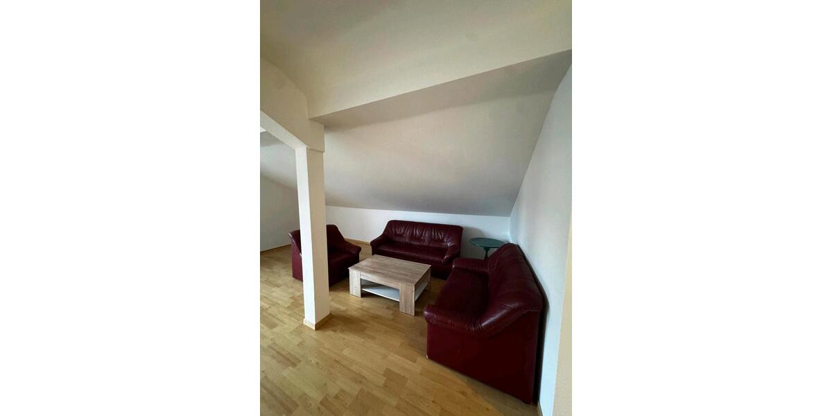 Dachgeschoßwohnung Erbach - 2 Zimmer, 53 m&sup2;, 700&euro; | Angebot:25306054
