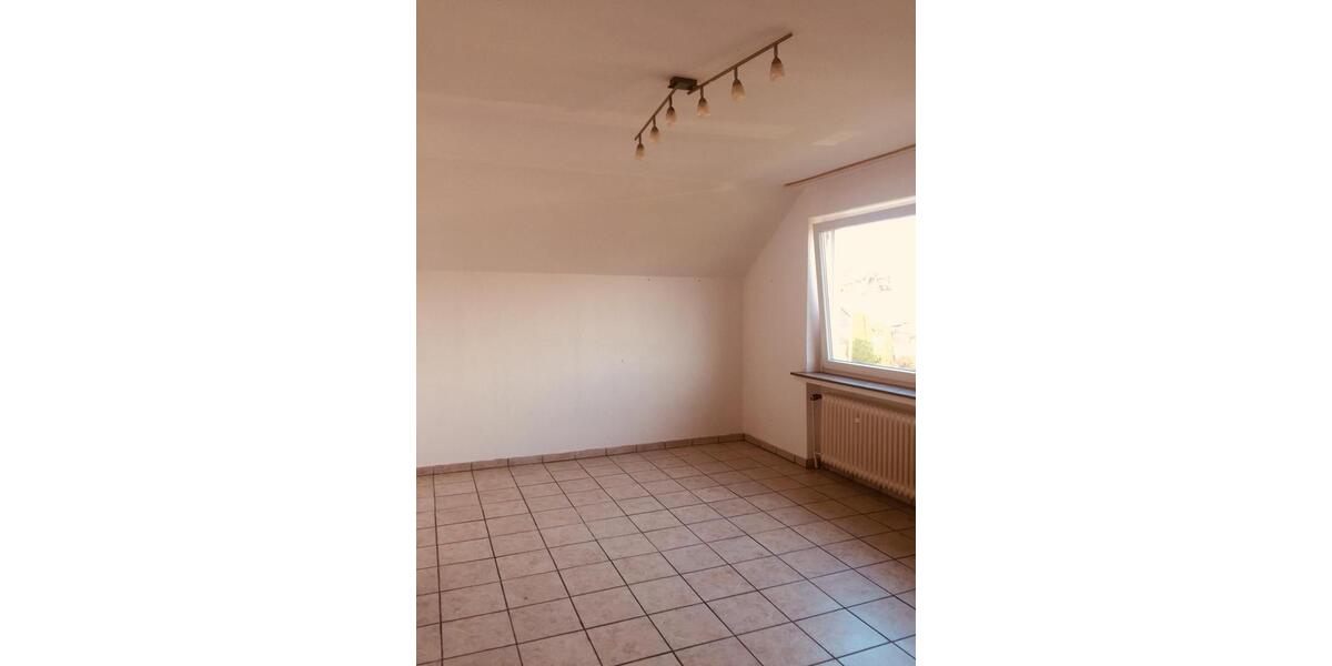 Dachgeschoßwohnung Nienhagen - 2 Zimmer, 45 m&sup2;, 400&euro; | Angebot:25637531