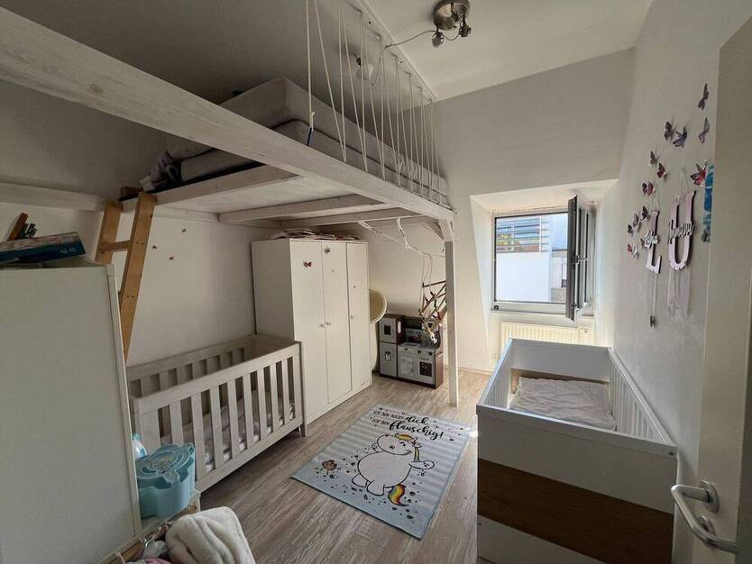 3-Zimmer-Dachgeschoßwohnung in zentraler Lage