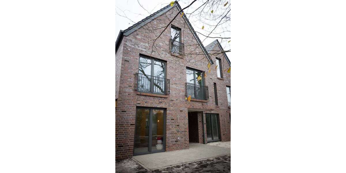 Haus zum Mieten in Edewecht Friedrichsfehn 1.710 € 122 m² 6 zimmer