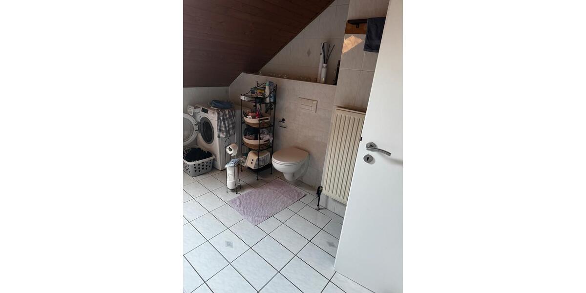 Dachgeschoßwohnung Mauchenheim - 3 Zimmer, 120 m&sup2;, 1.000&euro; | Angebot:26045219