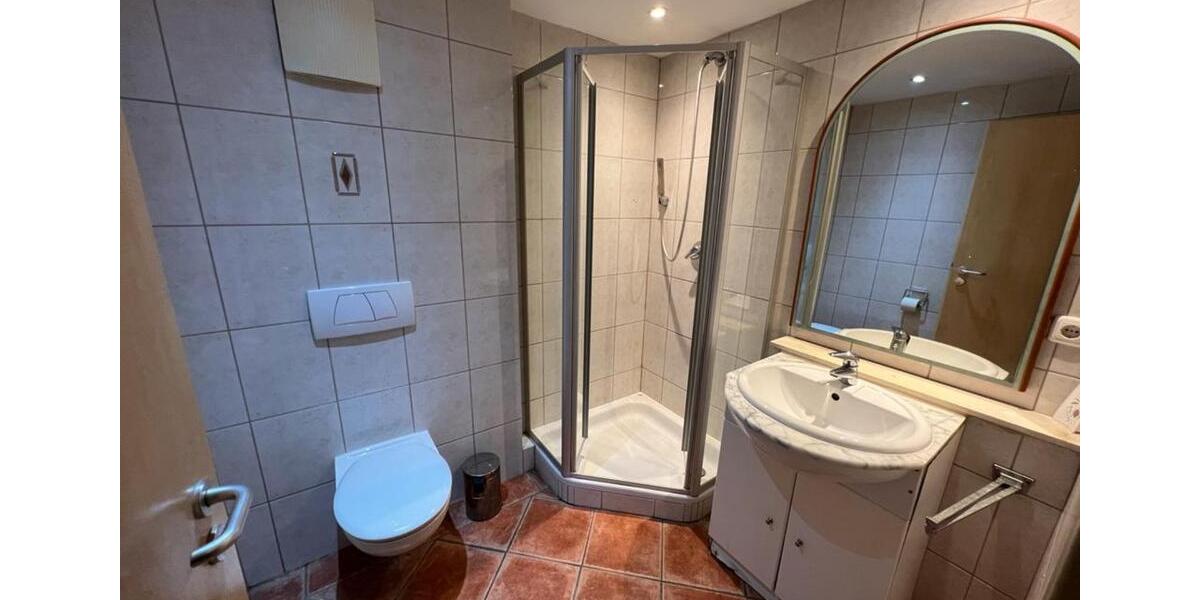 Wohnen auf Zeit Vaterstetten Baldham - 20 Zimmer, 16 m&sup2;, 900&euro; | Angebot:25871215