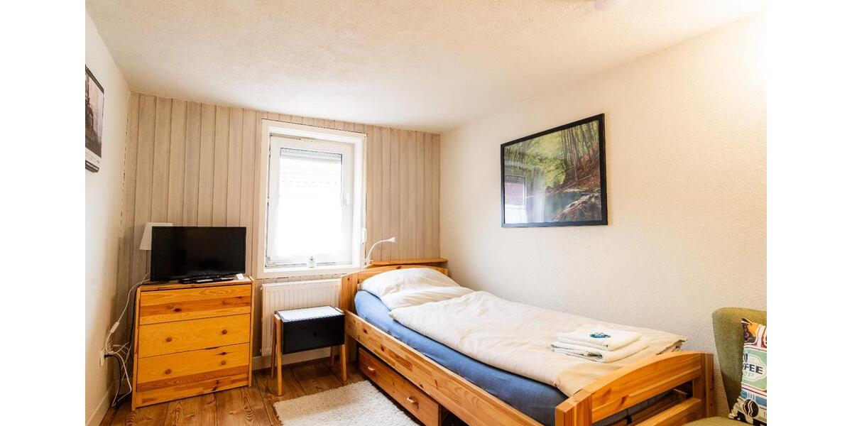 Wohnen auf Zeit Burghaun - 3 Zimmer, 102 m&sup2;, 55&euro; | Angebot:23635322