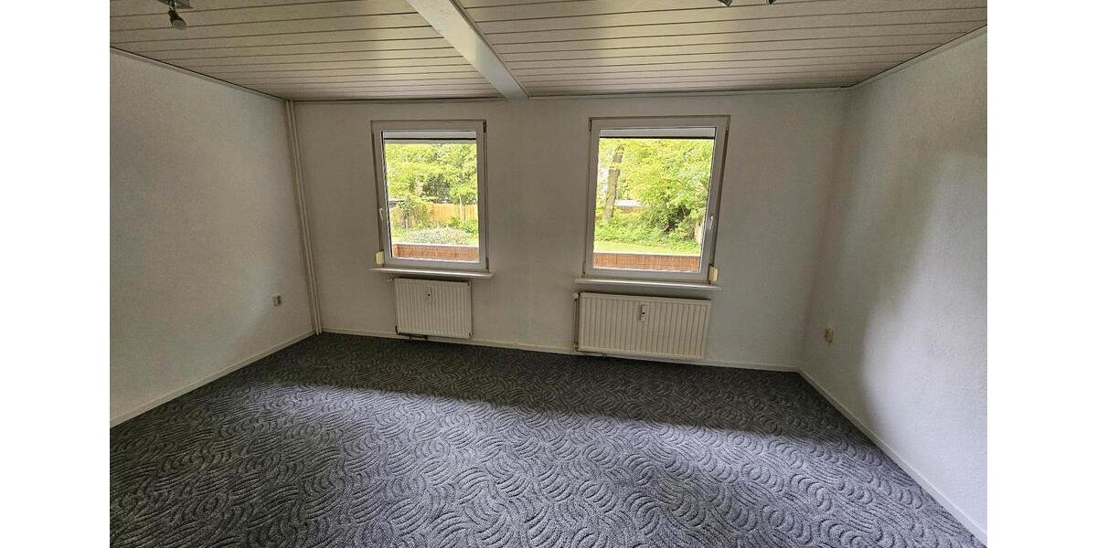 Hochparterre Heide - 3 Zimmer, 83 m&sup2;, 850&euro; | Angebot:26624192