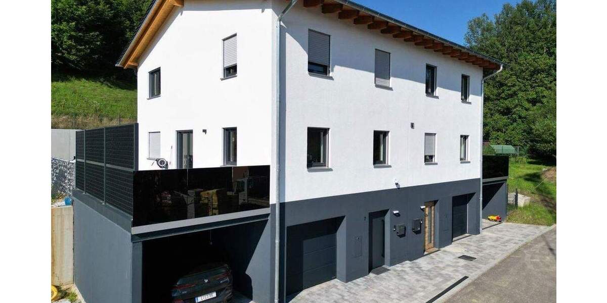 Doppelhaushälfte Deggendorf Deggenau - 5 Zimmer, 132 m&sup2;, 1.850&euro; | Angebot:26138113