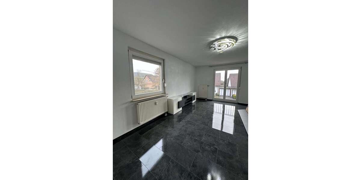 Etagenwohnung Bad Friedrichshall - 3 Zimmer, 80 m&sup2;, 1.000&euro; | Angebot:24997348