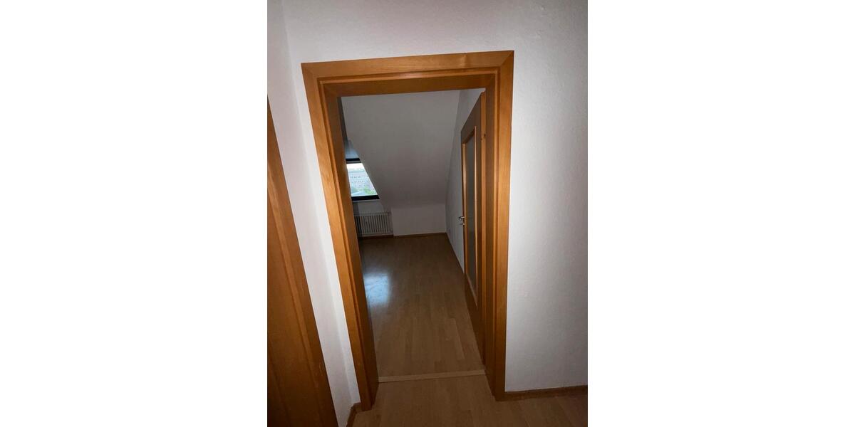Dachgeschoßwohnung Trier Nord - 3 Zimmer, 70 m&sup2;, 940&euro; | Angebot:26238647