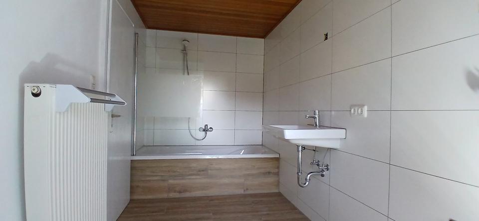 Erdgeschoßwohnung Kirchberg - 3 Zimmer, 100 m&sup2;, 875&euro; | Angebot:26288317