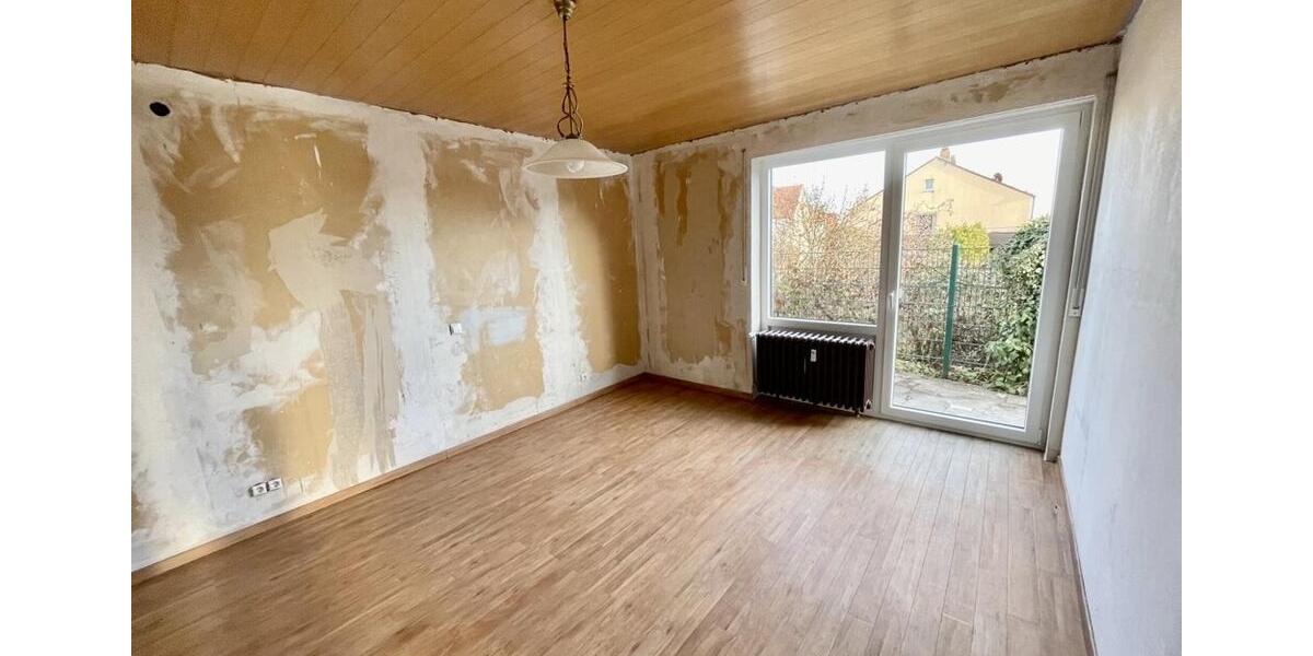 Erdgeschoßwohnung Rimpar - 3 Zimmer, 129 m&sup2;, 1.100&euro; | Angebot:24996385