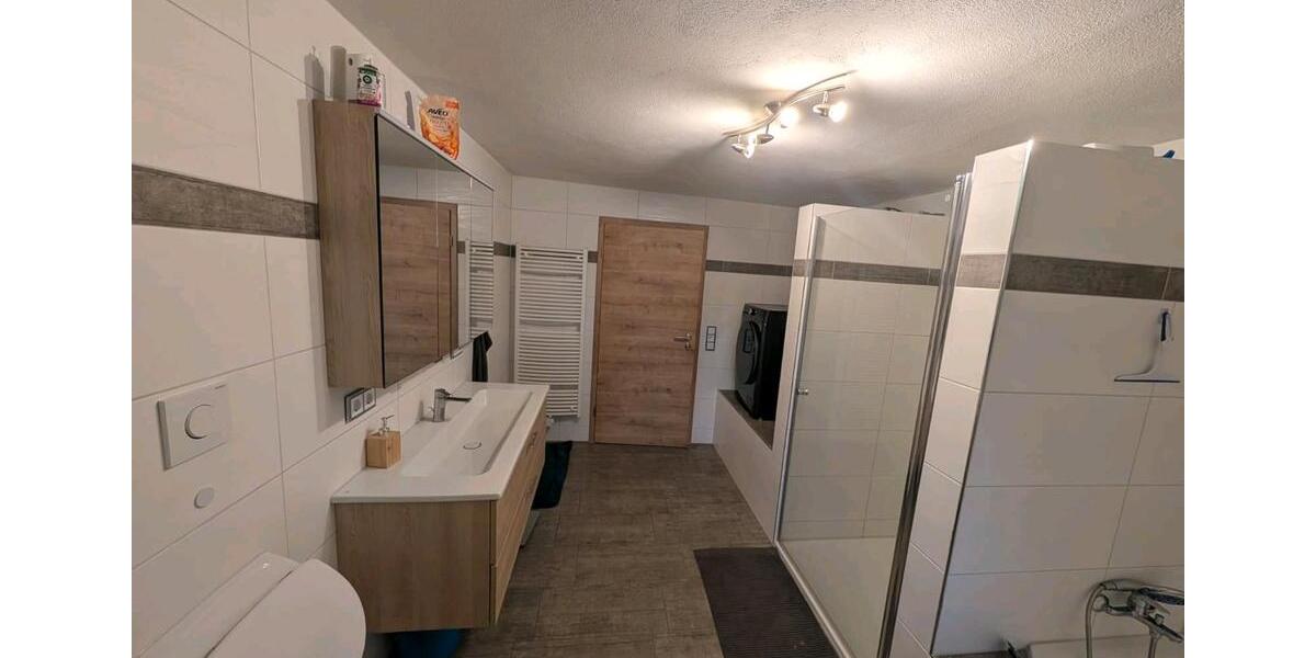 Erdgeschoßwohnung Reisbach Englmannsberg - 4 Zimmer, 100 m&sup2;, 525&euro; | Angebot:24858779