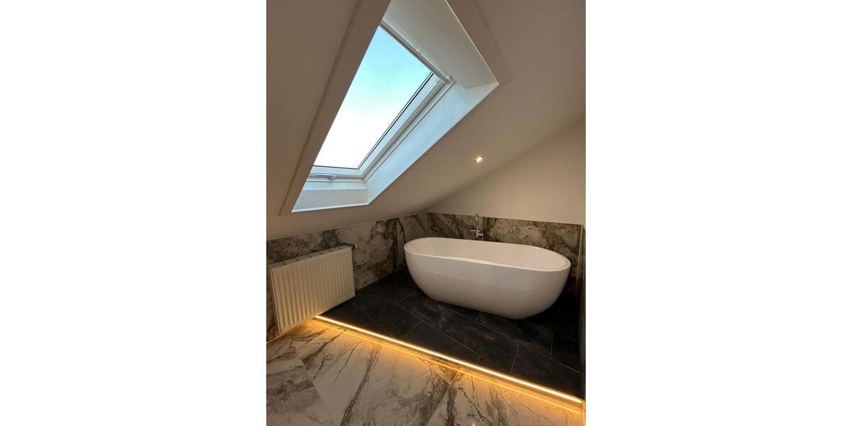 Dachgeschoßwohnung Windorf - 3 Zimmer, 80 m&sup2;, 690&euro; | Angebot:24660526