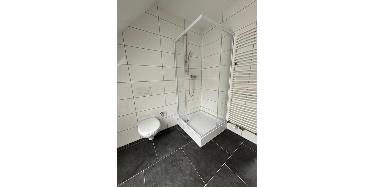 Dachgeschoßwohnung Vlotho - 3 Zimmer, 80 m&sup2;, 700&euro; | Angebot:26651753