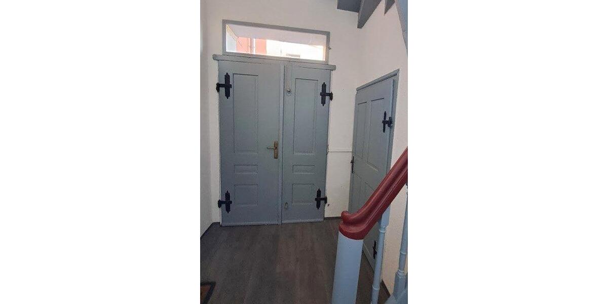 Etagenwohnung Crimmitschau - 3 Zimmer, 76 m&sup2;, 450&euro; | Angebot:26407556